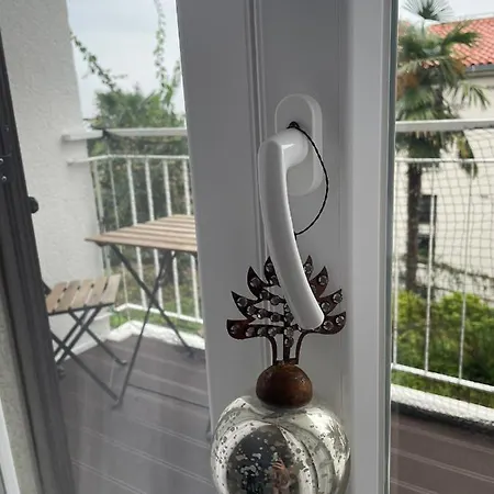 Apartment Mypalmassuite With Free Parking In Opatija